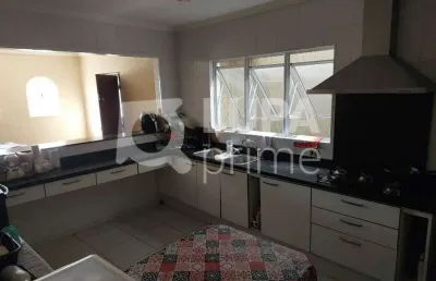 Casa térrea com 3 suites e 3 vagas de garagem a venda no parque mandaqui