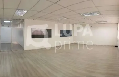 Sala comercial de 189m² para locação, na barra funda