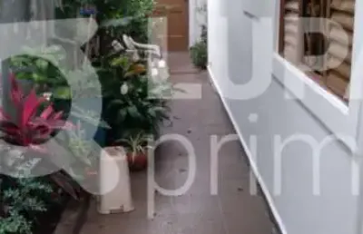 Casa térrea com 2 dormitórios sendo 1 suíte à venda na vila picinin
