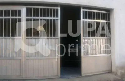 Casa térrea com 6 dormitórios à veda na vila nova mazzei!