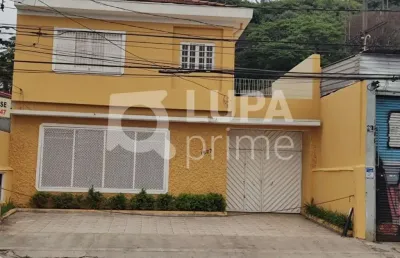 Sobrado comercial com 220 metros para locação na casa verde!