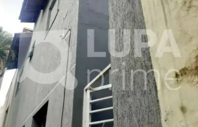 Casa térrea com 1 dormitório de 45m² para locação, em santa teresinha