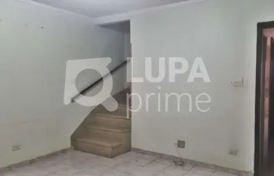 Casa com 2 quartos e 2 vagas de garagem à venda na vila maria alta