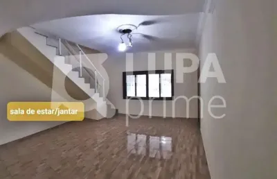 Casa com 3 quartos e 2 vagas de garagem à venda na vila medeiros