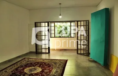 Casa com 3 quartos e 2 vagas de garagem para locação em itupeva