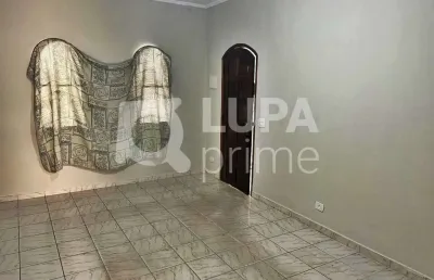 Casa com 2 quartos e 2 vagas de garagem à venda na vila sabrina