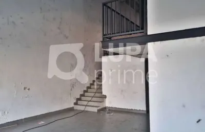 Galpão comercial com 580m² para locação na casa verde