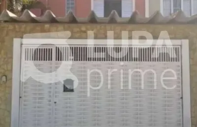 Sobrado com 3 dormitórios sendo 1 suíte à venda na vila nova mazzei!