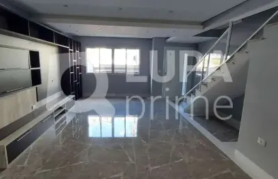 Sobrado com 300 metros de área construída à venda no jardim são paulo!