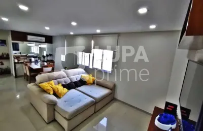 Casa com 3 quartos e 3 vagas de garagem à venda na parada inglesa