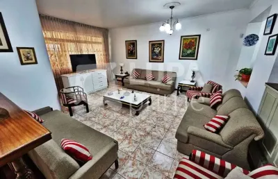 Casa com 3 quartos e 4 vagas de garagem à venda no jardim guança