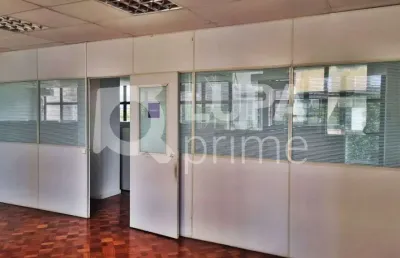 Sala comercial com 212m² para locação na repúbliaca