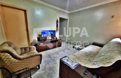 Casa com 3 quartos e 1 vaga de garagem à venda na vila maria alta