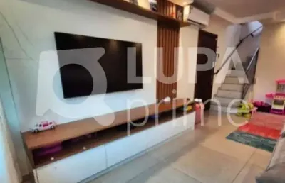 Casa com 3 quartos e 2 vagas de garagem à venda em vila nova mazzei