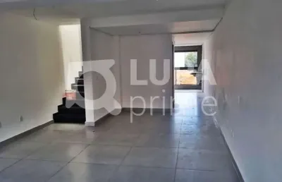 Sobrado com 3 dormitórios á venda  na vila dom pedro li