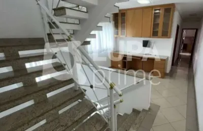 Sobrado á venda com 3 dormitorios sendo 3 suites, com piscina, na vila irmãos arnoni