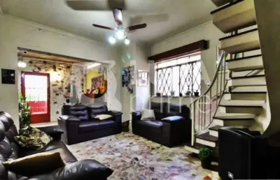 Casa com 4 quartos e 1 vaga de garagem à venda no anália franco