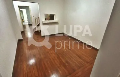 Casa comercial com 240m² para locação na vila mariana