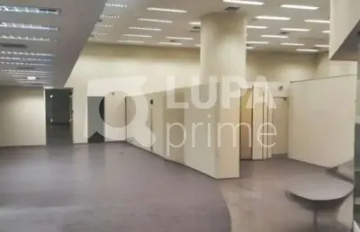 Prédio comercial com 603m² de área construída à venda na república