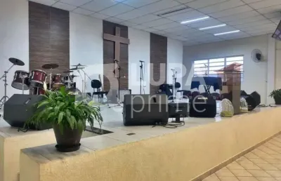 Conjunto comercial com 840m² de área construída à venda no parque edu chaves