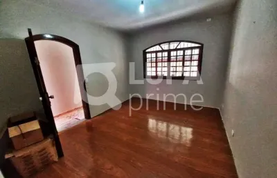 Casa com 3 quartos e 2 vagas de garagem à venda na vila ede