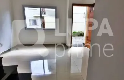 Casa com 2 quartos e 1 vaga de garagem à venda no tremebé