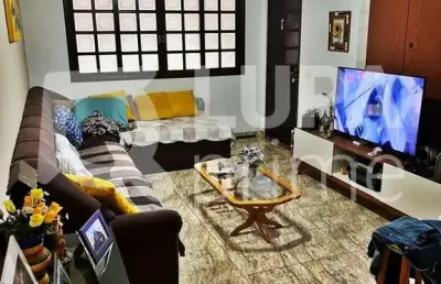 Casa com 3 quartos e 2 vagas de garagem à venda no jardim brasil