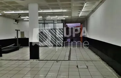Prédio comercial com 1.078m² de área construída para locação no tremembé