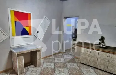 Casa com 4 quartos e 1 vaga de garagem para locação no jardim são paulo