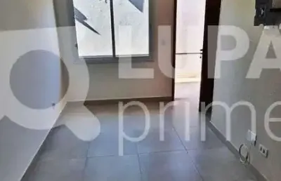 Casa com 2 suites e 1 vaga de garagem para locação na vila gustavo