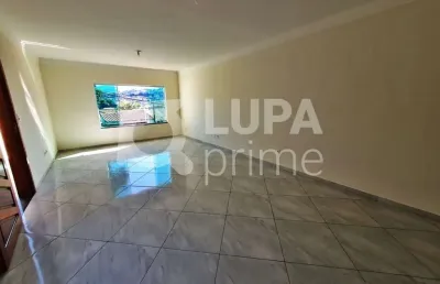 Casa com 3 quartos e 4 vagas de garagem para locação no jardim virginia bianca