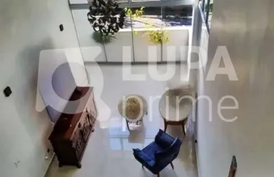 Casa com 4 quartos e 3 vagas de garagem para locação no tremembé