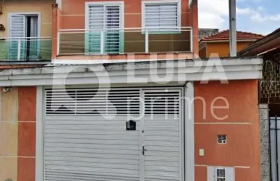 Casa com 3 quartos e 2 vagas de garagem à venda no carandiru