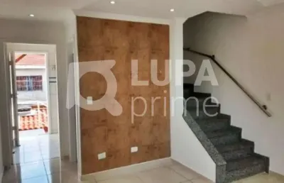Casa com 2 quartos e 2 vagas de garagem para locação na casa verde alta