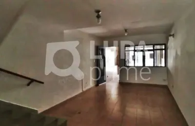 Casa com 2 quartos e 1 vaga de garagem à venda em santana