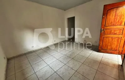 Casa com 5 quartos e 2 vagas de garagem para locação no tatuapé