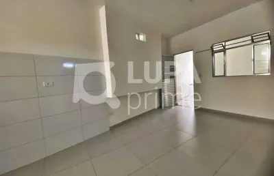 Apartamento com 2 quartos para locação na vila maria alta