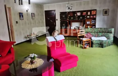 Casa com 3 quartos e 2 vagas de garagem à venda no jardim guança