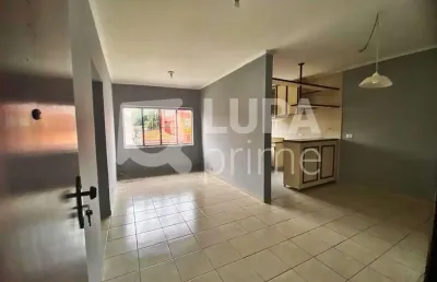 Casa com 2 quartos para alugar na Rua Osaka, 72, Vila Maria, São Paulo