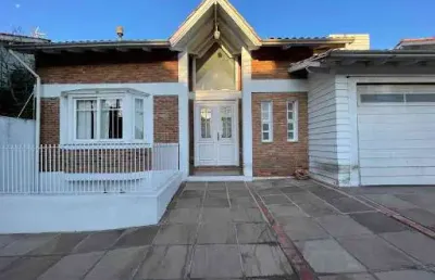 Casa com 3 dormitórios à venda, 383 m² por r$ 896.000,00 - jardim américa - são leopoldo/rs