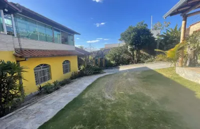 3 casas, lote de esquina 500 m2, ótimo acabemento, espaço gourmet, taquaril/bh