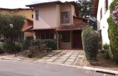 Casa em condominio no bairro santa amelia, 3 quartos, lazer completo.