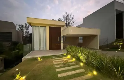 Alugue casa mobiliada 3 suites com piscina aquecida em alphaville vespasiano/mg