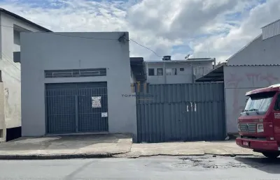 Loja e pátio com 620m2 em excelente ponto comercial no céu azul/bh