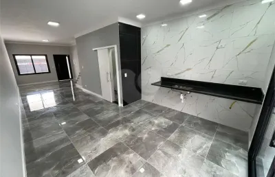 Casa com 3 quartos à venda na Rua Vitório Rochi, Vila Carrão, São Paulo