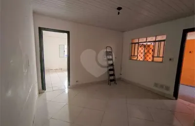 Casa térrea com 3 quartos à venda ou para locação em jardim textil - sp