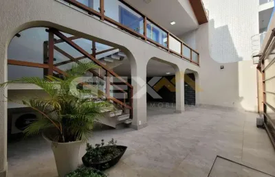 Casa alto padrão à venda no sidil, 4 quartos, 1 suíte e 2 vagas.