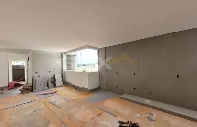 Apartamento à venda no centro, 3 quartos, 1 suíte e 2 vagas.