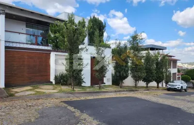 Casa com 4 quartos à venda na Rua Olímpia Milagre, 1170, Levindo Paula Pereira, Divinópolis
