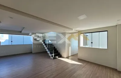 Cobertura à venda no manoel valinhas, 3 quartos, 1 suíte e 2 vagas.